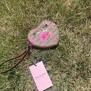 BRAND NEW Juicy Couture Wrist Wallet